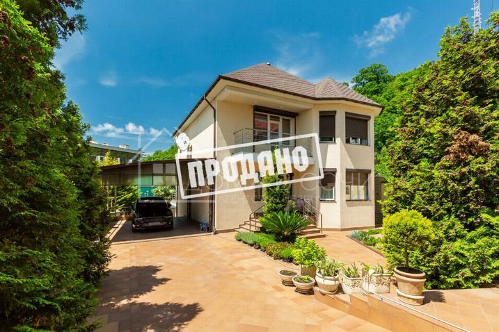 Коттедж с бассейном на Благодати №2