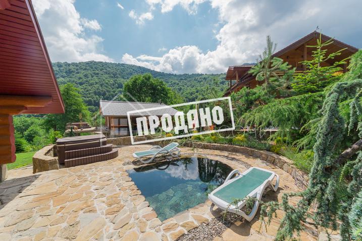 Эксклюзивный деревянный дом ручной рубки на Красной Поляне №19