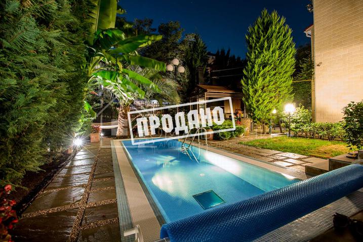 Особняк в элитном поселке Орхидея парк №49