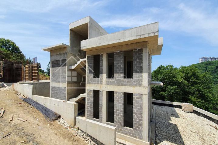 Коттедж в КП Голден Хиллс №51