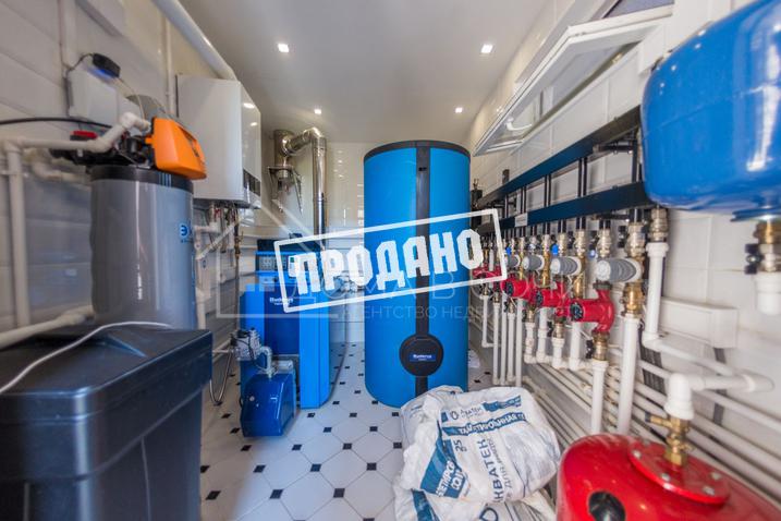 Современный дом с бассейном на Благодатной №25