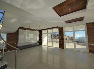 Белоснежный особняк у моря №3