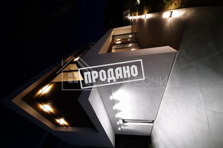 Современный дом с бассейном №8