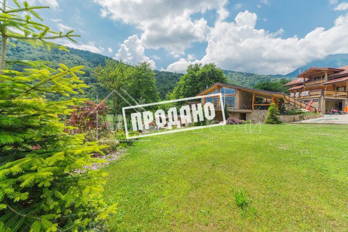 Эксклюзивный деревянный дом ручной рубки на Красной Поляне №8