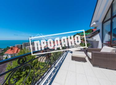 Современный дом с бассейном на Благодатной №1