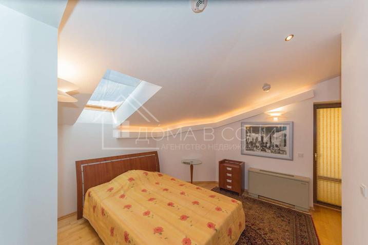 Вилла у моря напротив Парусного центра №52