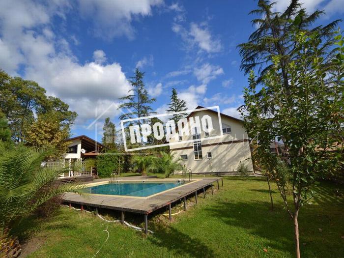 Усадьба на 20 сотках с бассейном №13