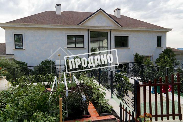 Резиденция в поселке премиум класса №74