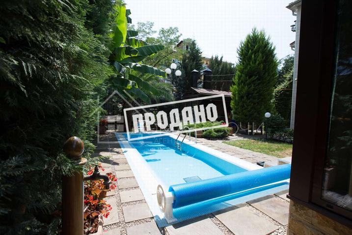 Особняк в элитном поселке Орхидея парк №28