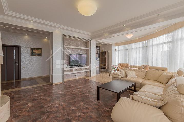 Южный дом на ул. Благодарной №32