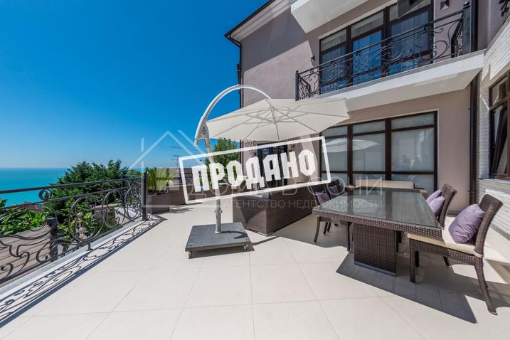 Современный дом с бассейном на Благодатной №29