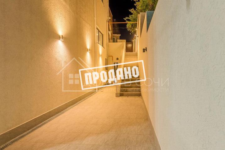 Современный дом с бассейном №5