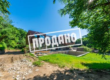 Коттедж с бассейном в КП Орел Изумруд №1