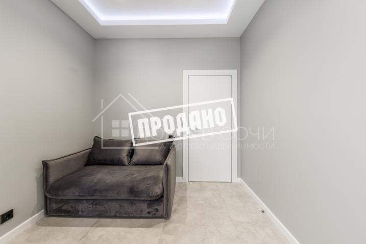 Дом с бассейном в центральном Районе №6