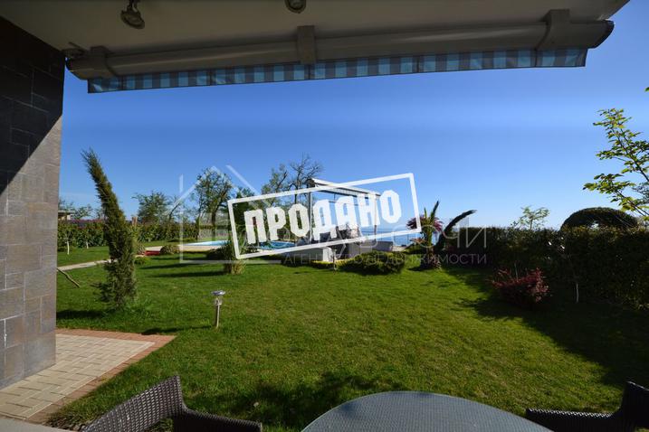 Вилла Надежда в КП Лазурный берег №26