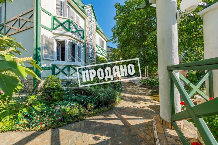 Европейский коттедж у моря №1