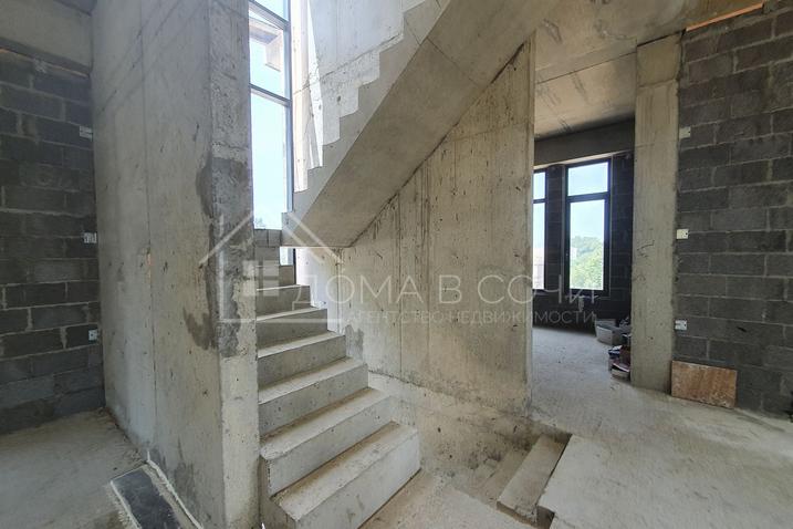 Коттедж в КП Голден Хиллс №36