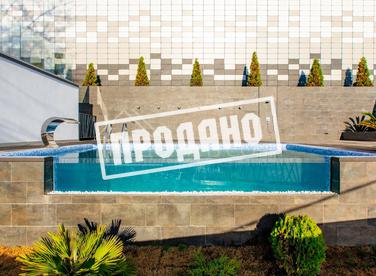 Современный дом с бассейном №5