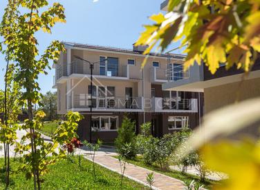 Поселок бизнес-класса в 10 минутах ходьбы от моря №2