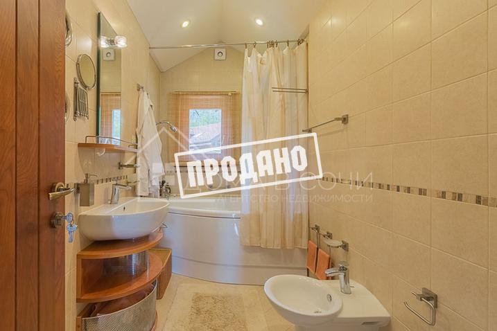 Эксклюзивный деревянный дом ручной рубки на Красной Поляне №40