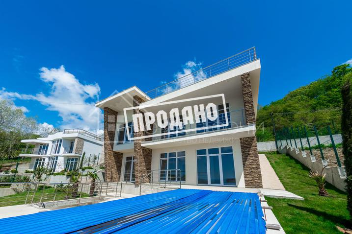 Новый коттедж в закрытом к/п, прекрасный вид на город и морское побережье №1