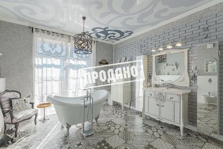 Красивый дом напротив парусного центра №41