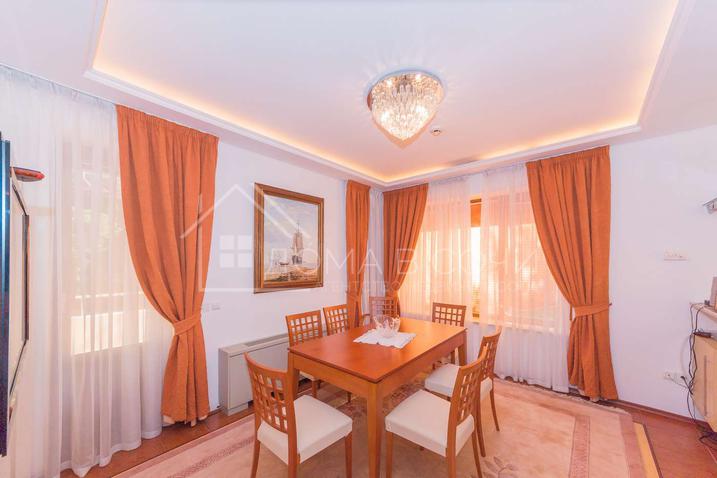 Вилла у моря напротив Парусного центра №33