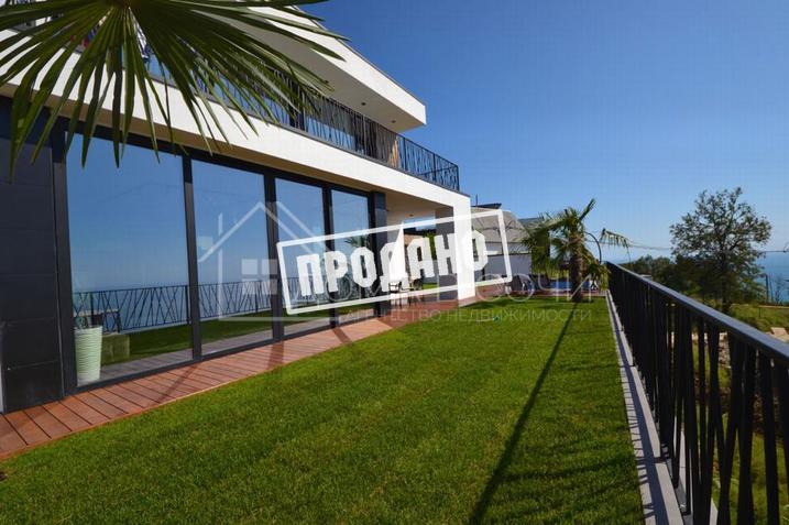 Коттедж с видом на море №1