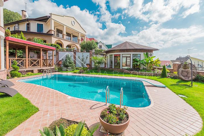 Южный дом на ул. Благодарной №17