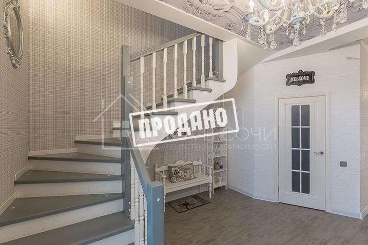 Красивый дом напротив парусного центра №2