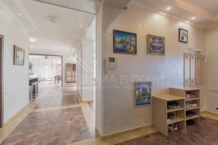 Южный дом на ул. Благодарной №28