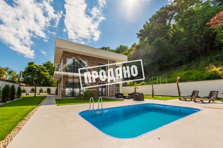 Дом с бассейном в центральном Районе №1