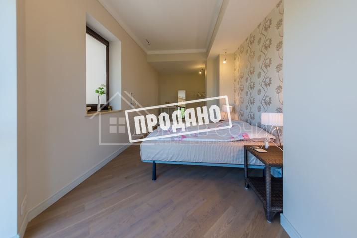 Современный дом с бассейном на Благодатной №19