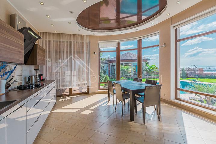 Южный дом на ул. Благодарной №41