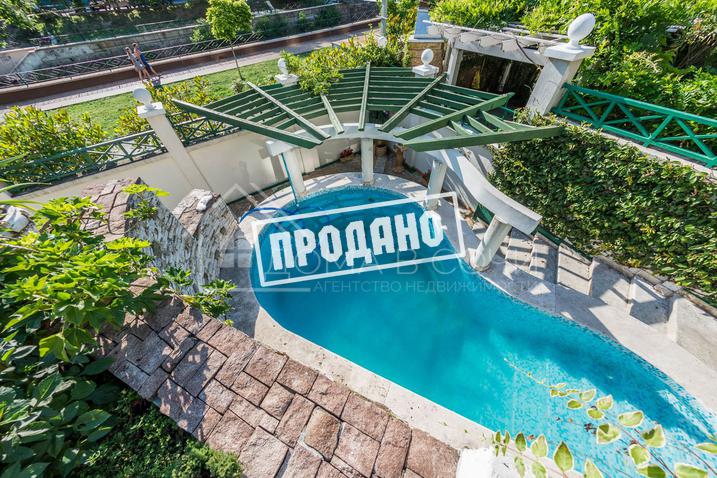 Европейский коттедж у моря №10