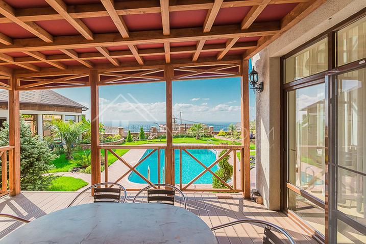 Южный дом на ул. Благодарной №14