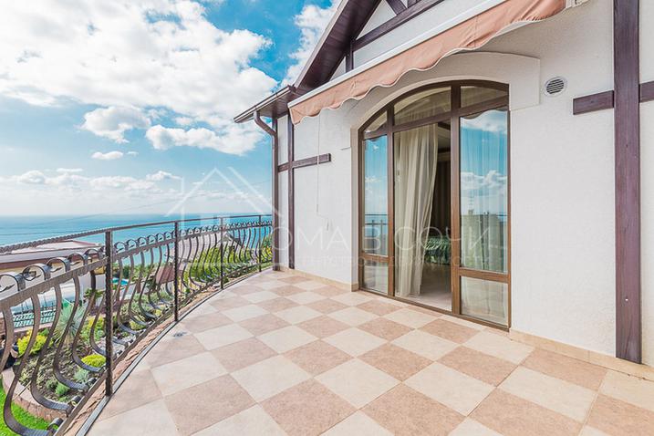 Южный дом на ул. Благодарной №54