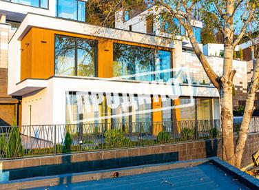 Современный дом с бассейном №3