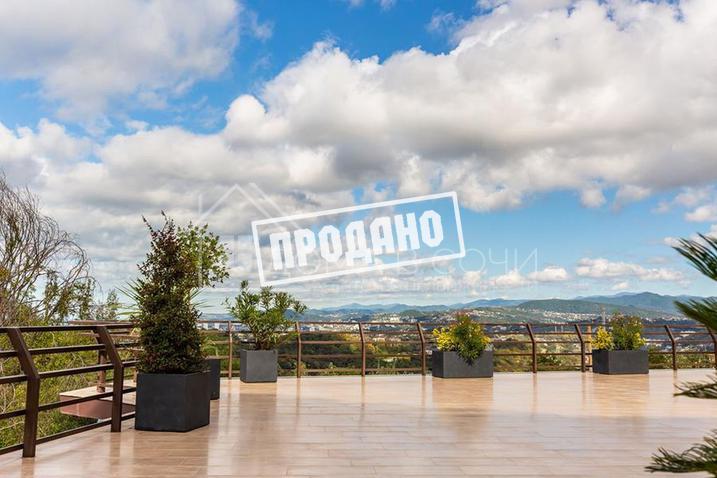 Новый коттедж с отделкой из молодого мрамора №4