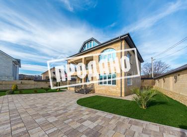 Домовладение с бассейном №3