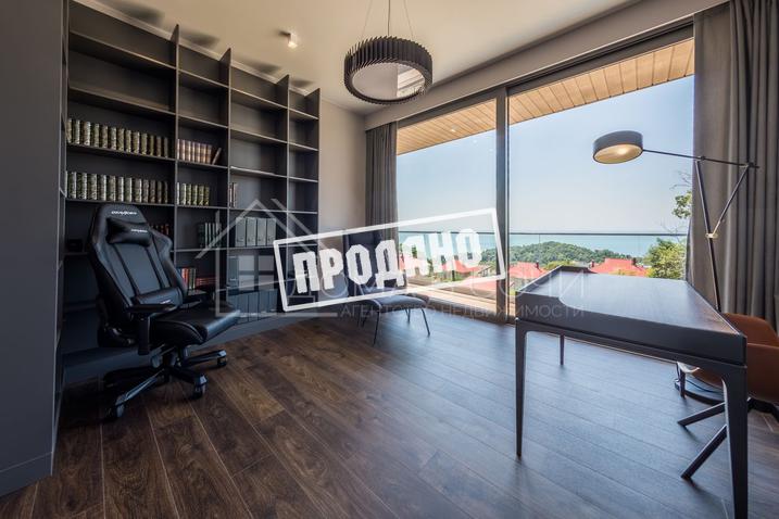 Вилла в стиле минимализм с видом на море №9