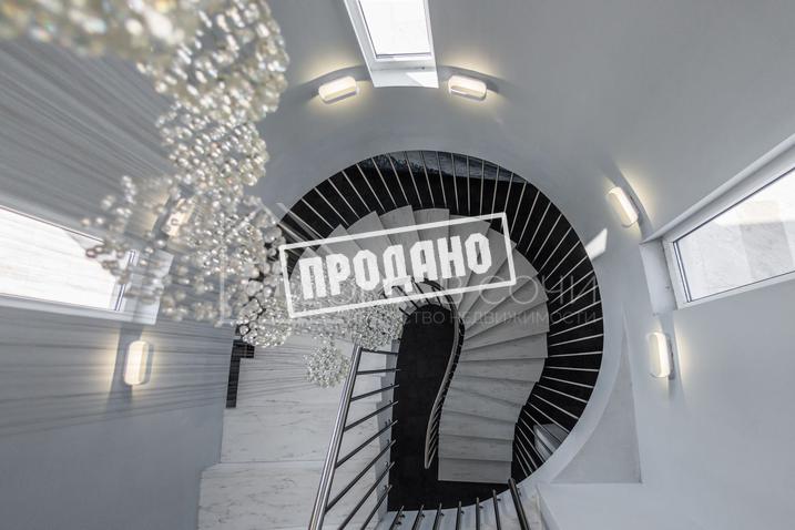 Дизайнерская вилла с бассейном №17