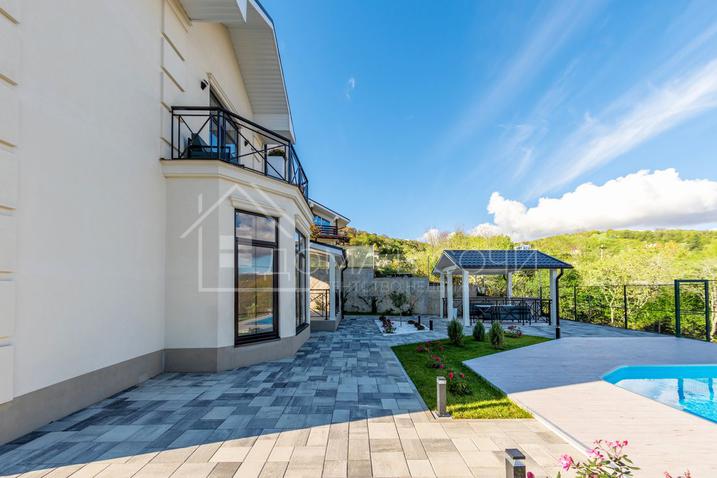 Дом в коттеджном поселке с видом на горы №11