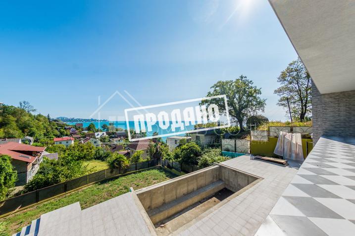 Современный дом у моря №10