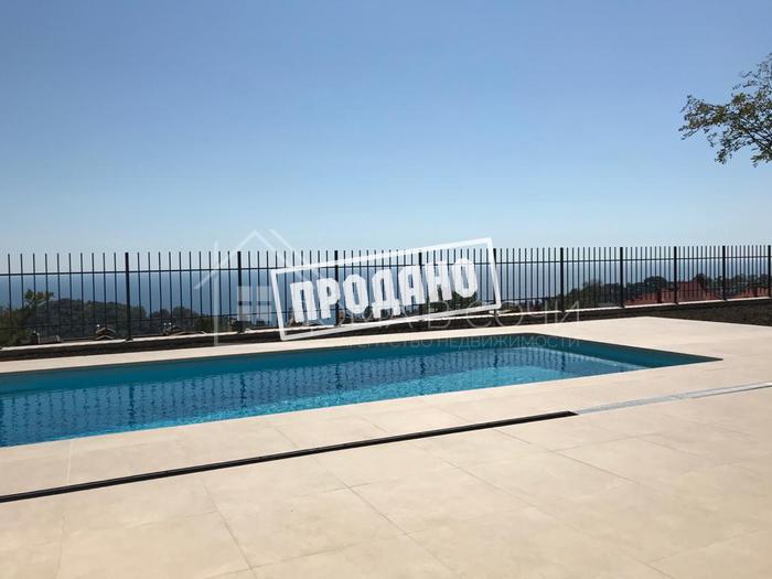 Дом с стиле хай-тек с панорамным видом на море №3