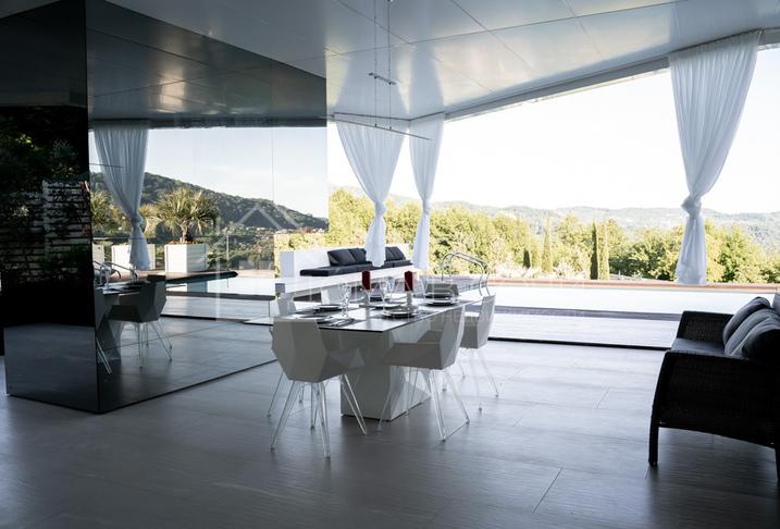 Дизайнерский особняк в горах Хосты №23