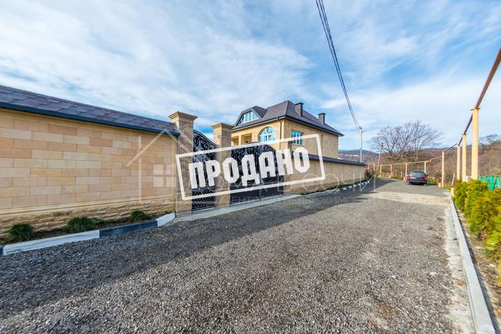 Домовладение с бассейном №39