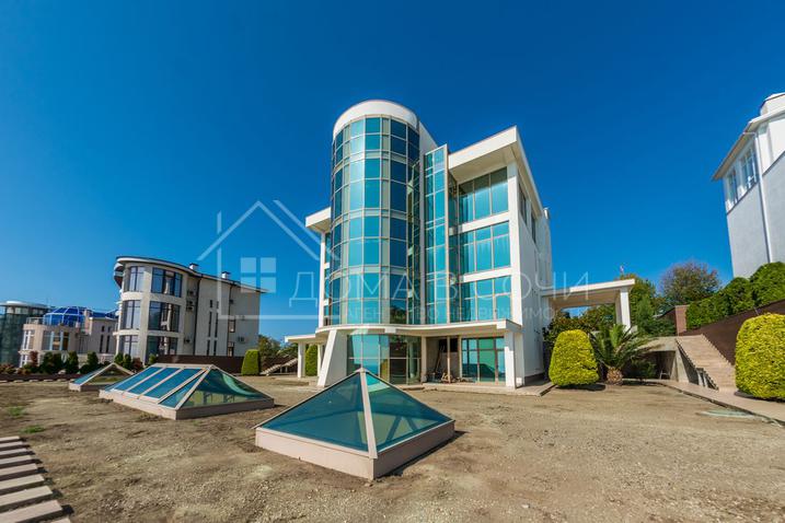 Резиденция в коттеджном поселке класса люкс №3