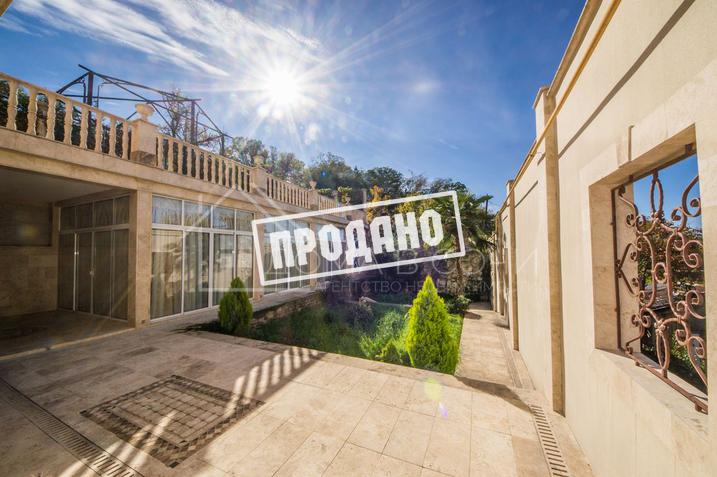Дом с отделкой из камня у подножья горы Ахун №10