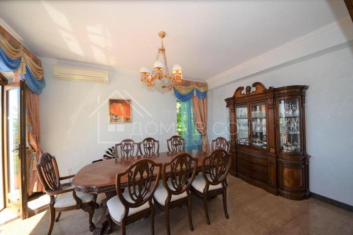 Красивый дом в собственном парке №7